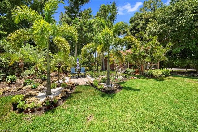 1805 Heritage TRL, Naples, FL 34112