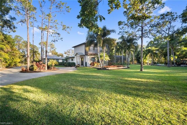 1805 Heritage TRL, Naples, FL 34112