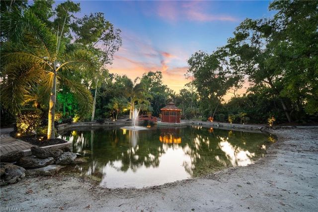 1805 Heritage TRL, Naples, FL 34112