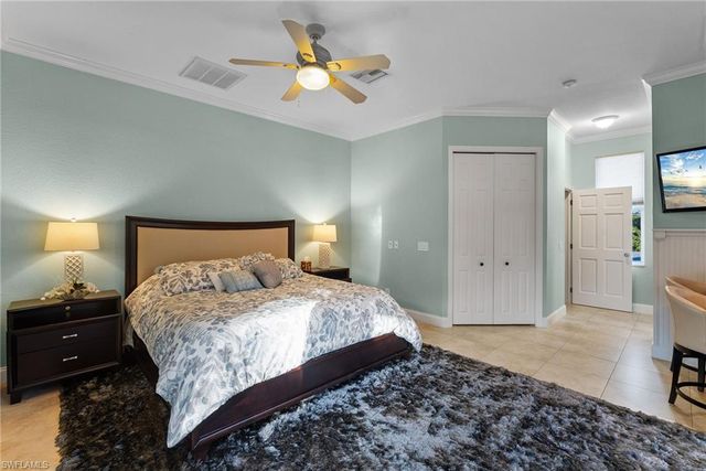 1805 Heritage TRL, Naples, FL 34112