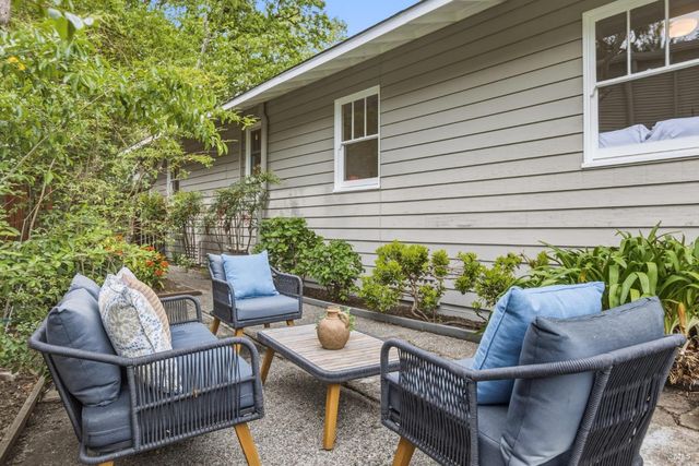 31 Rowland Ct, San Anselmo, CA 94960