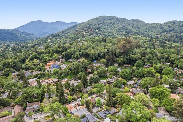 31 Rowland Ct, San Anselmo, CA 94960