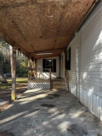 8420 Rabby E Street, Bayou La Batre, AL 36509