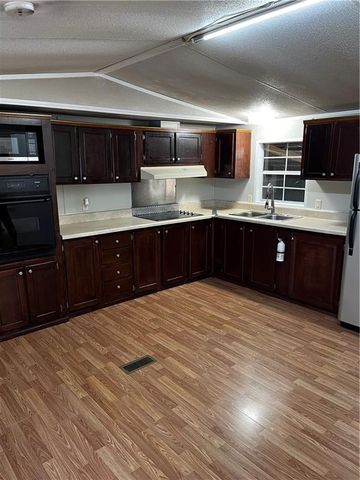 8420 Rabby E Street, Bayou La Batre, AL 36509