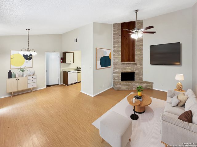 8906 AMBER DUSK, San Antonio, TX 78250