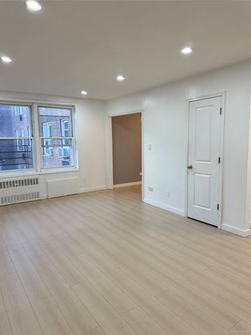 43-43 Kissena Boulevard 509, Flushing, NY 11355