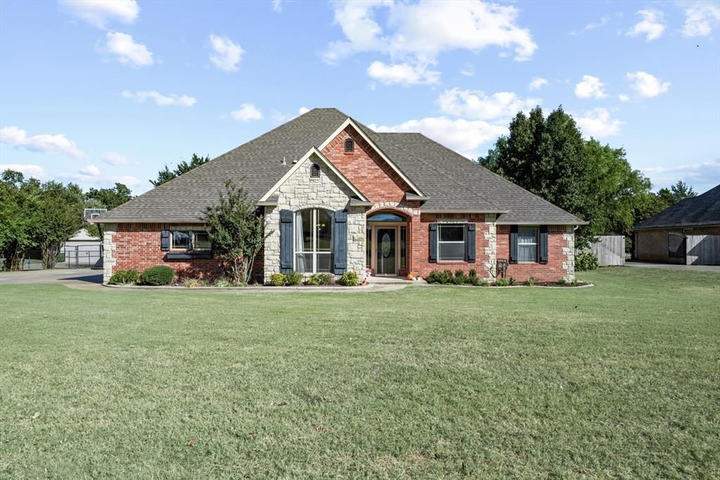 818 Silver Tree Drive, Choctaw, OK 73020