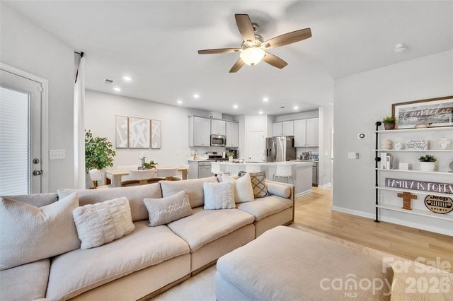 906 Park Bend Trail, Tega Cay, SC 29708