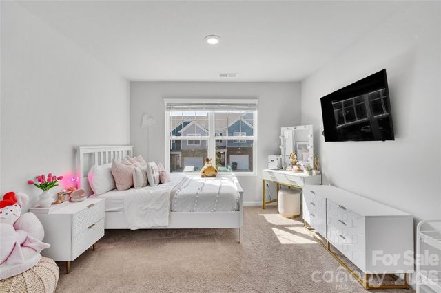 906 Park Bend Trail, Tega Cay, SC 29708