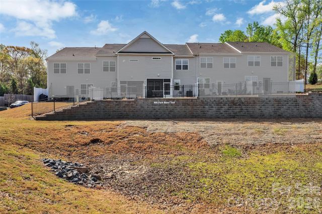 906 Park Bend Trail, Tega Cay, SC 29708