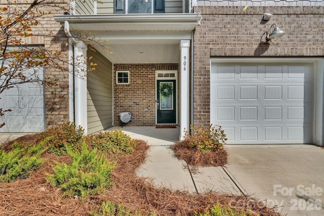 906 Park Bend Trail, Tega Cay, SC 29708