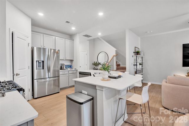 906 Park Bend Trail, Tega Cay, SC 29708