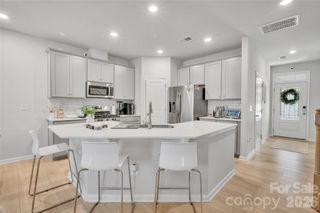 906 Park Bend Trail, Tega Cay, SC 29708