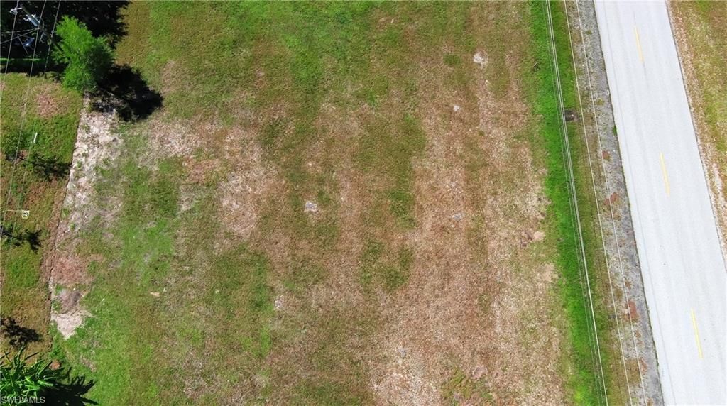 Image 13 of property listing at 3449 Andalusia BLVD NE, Cape Coral, FL 33909