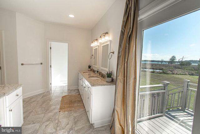 5227 BROOKS RD, Woolford, MD 21677