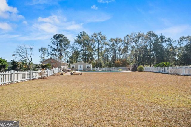1407 Loop Road, Vidalia, GA 30474