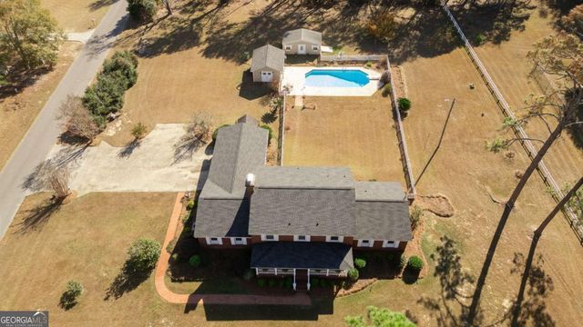 1407 Loop Road, Vidalia, GA 30474