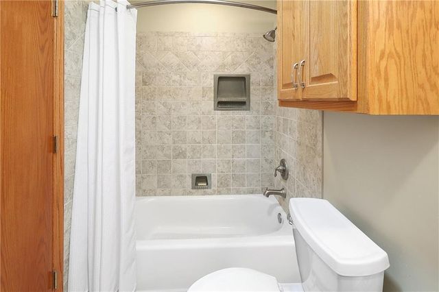 25408 E Orient Cemetery Road, Harrisonville, MO 64701
