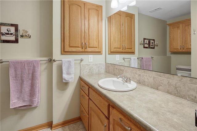 25408 E Orient Cemetery Road, Harrisonville, MO 64701
