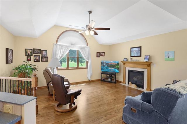 25408 E Orient Cemetery Road, Harrisonville, MO 64701