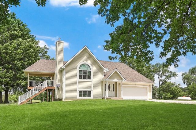 25408 E Orient Cemetery Road, Harrisonville, MO 64701