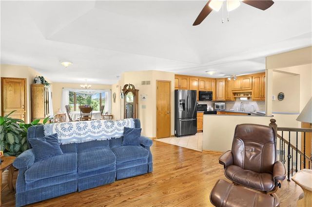 25408 E Orient Cemetery Road, Harrisonville, MO 64701