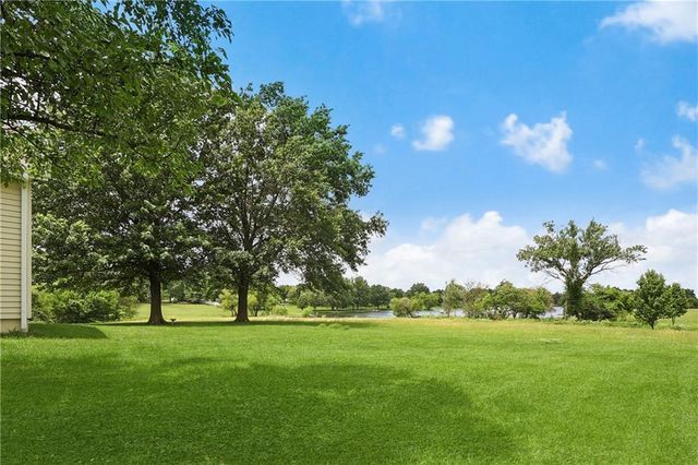 25408 E Orient Cemetery Road, Harrisonville, MO 64701