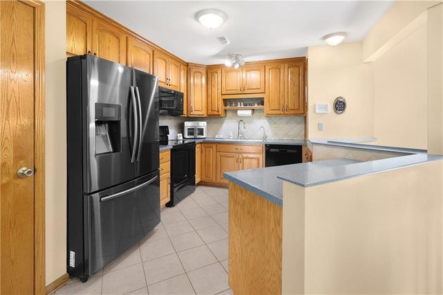 25408 E Orient Cemetery Road, Harrisonville, MO 64701