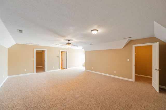 78 Joy Ln, Lexington, TN 38351