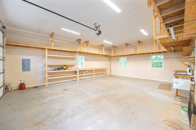 78 Joy Ln, Lexington, TN 38351