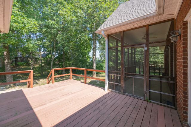 78 Joy Ln, Lexington, TN 38351