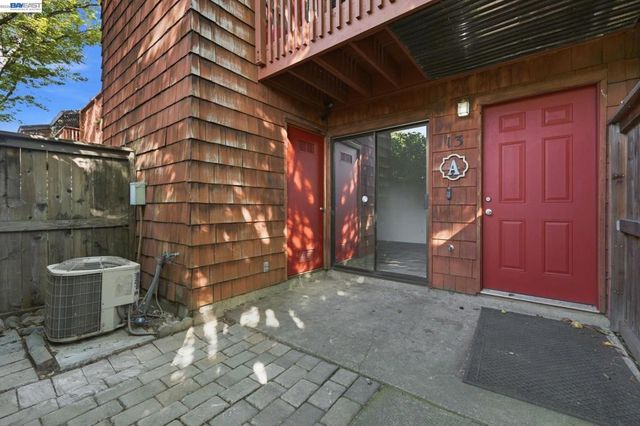 1455 Latour Ln 13, Concord, CA 94521