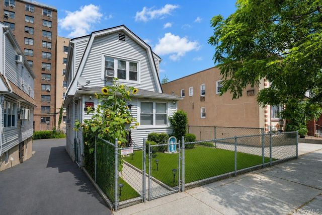 1736 Parkview Avenue, Bronx, NY 10461