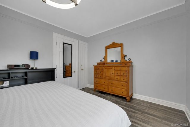1736 Parkview Avenue, Bronx, NY 10461