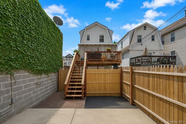 1736 Parkview Avenue, Bronx, NY 10461