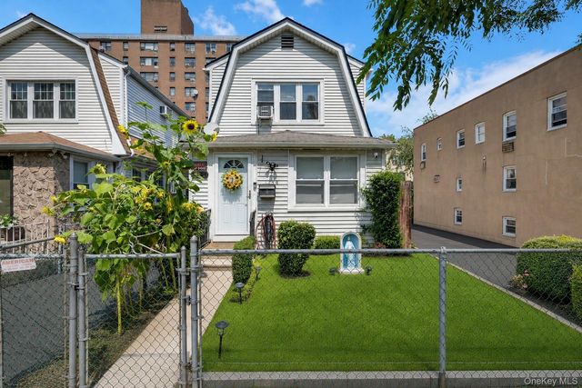 1736 Parkview Avenue, Bronx, NY 10461