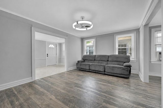 1736 Parkview Avenue, Bronx, NY 10461