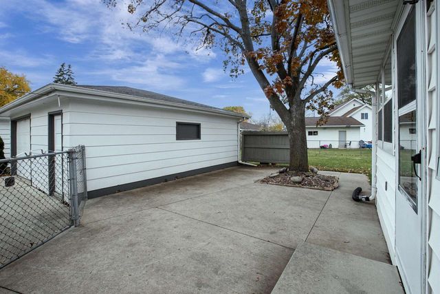 1010 HEYRMAN STREET, Green Bay, WI 54302