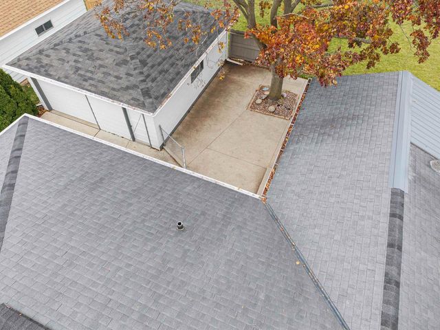 1010 HEYRMAN STREET, Green Bay, WI 54302