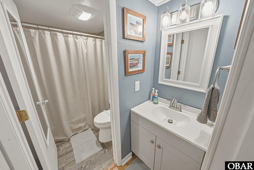 Image 21 of property listing at 2009 Wrightsville Boulevard, Kill Devil Hills, NC 27948