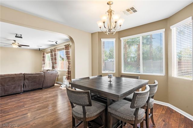 7628 Chase Hallow Street, Las Vegas, NV 89149