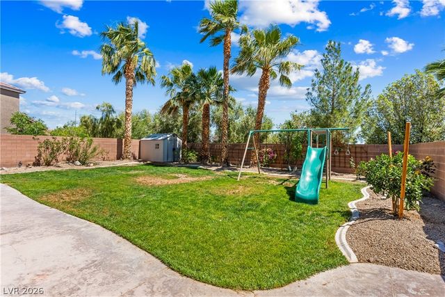 7628 Chase Hallow Street, Las Vegas, NV 89149