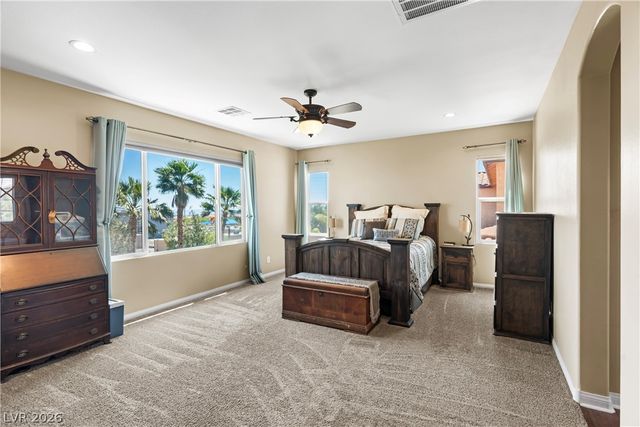 7628 Chase Hallow Street, Las Vegas, NV 89149