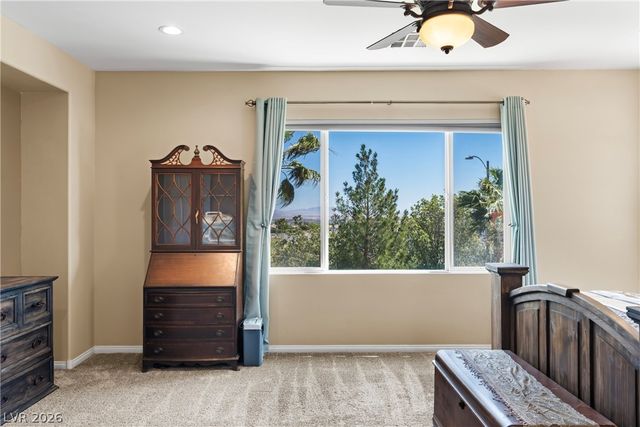 7628 Chase Hallow Street, Las Vegas, NV 89149