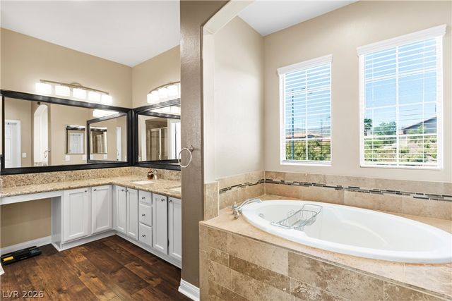 7628 Chase Hallow Street, Las Vegas, NV 89149