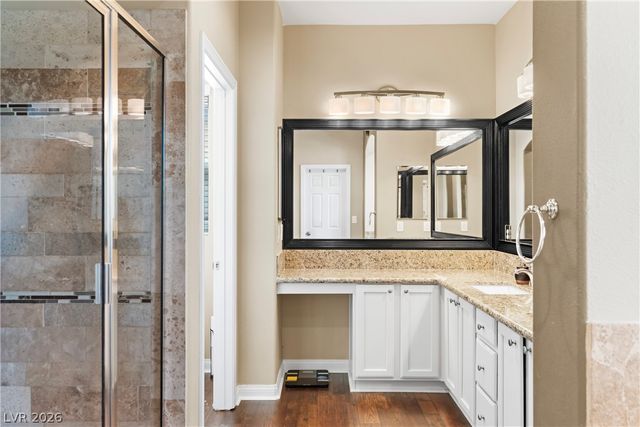 7628 Chase Hallow Street, Las Vegas, NV 89149