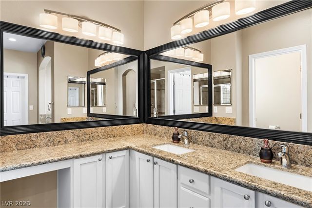 7628 Chase Hallow Street, Las Vegas, NV 89149