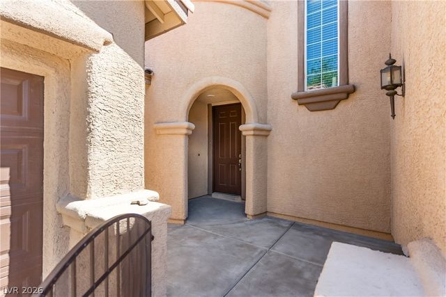 7628 Chase Hallow Street, Las Vegas, NV 89149