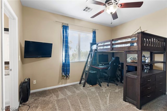 7628 Chase Hallow Street, Las Vegas, NV 89149