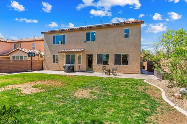 7628 Chase Hallow Street, Las Vegas, NV 89149